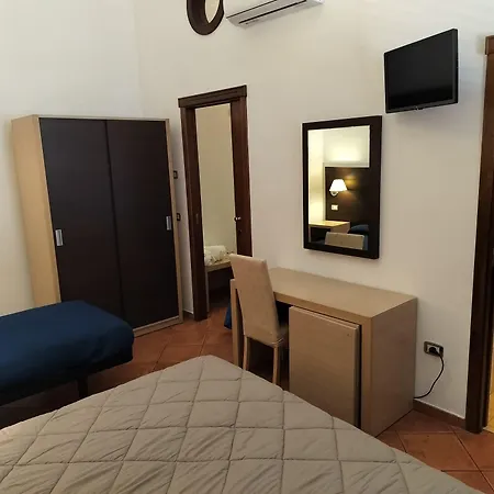 Le Del Corso * Margherita Di Savoia