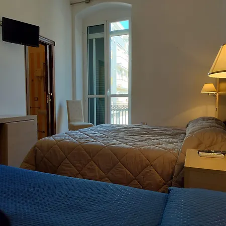 Le Del Corso Margherita Di Savoia