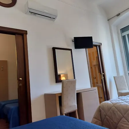 Le Del Corso Margherita Di Savoia