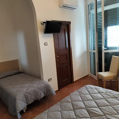 Le Del Corso Margherita Di Savoia