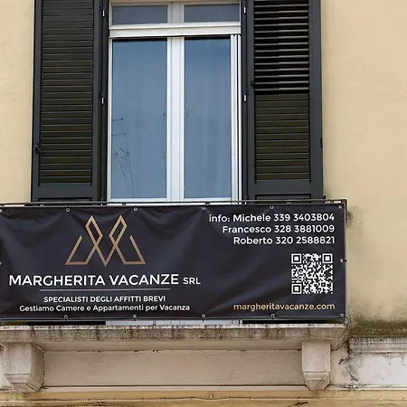 Le Del Corso Margherita Di Savoia
