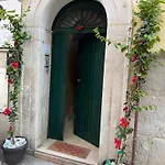 Le Del Corso