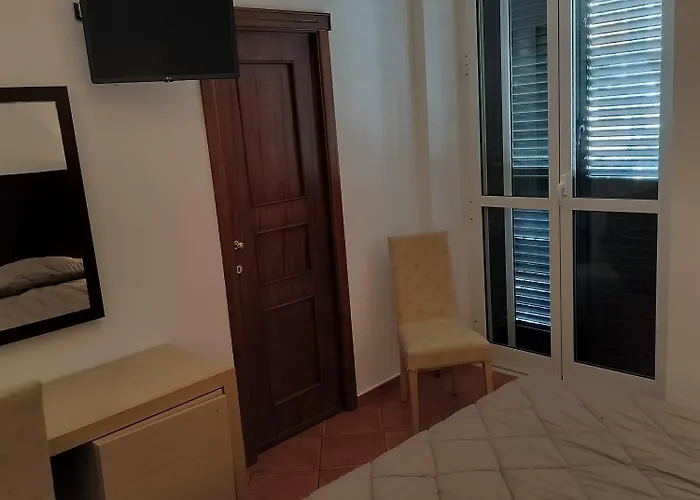 Le Del Corso * Margherita Di Savoia