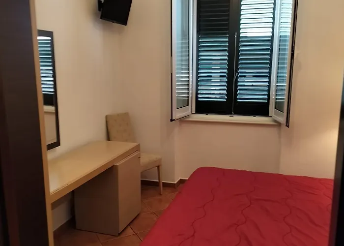 Otel Le Del Corso *